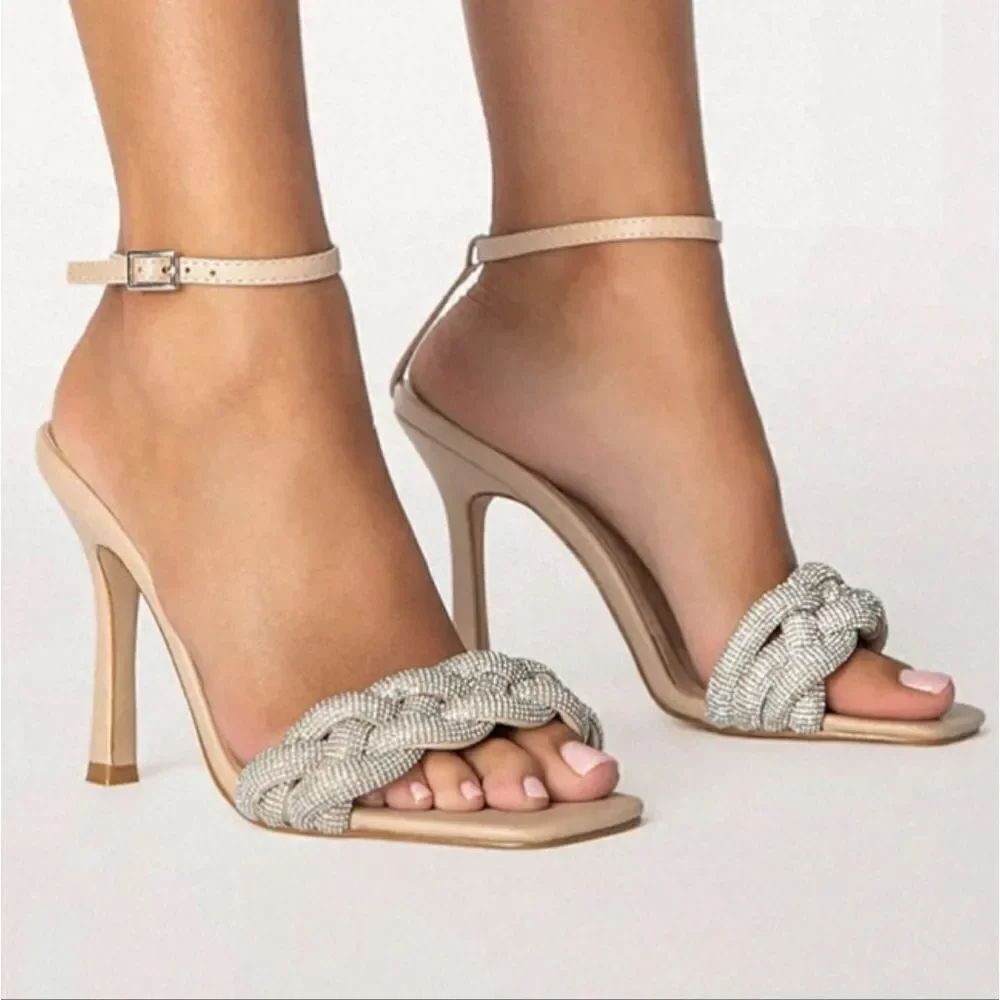 BRAND NEW TOP MODA RHINESTONES EMBELLISHMENTS ANKLE STRAP SQUARE TOE SANDAL G1